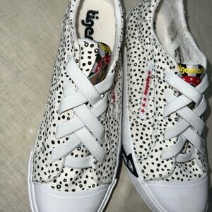 Tiger bear Taurus Canvas White and Black Polka Dot Sneakers by Tigerbear Univer